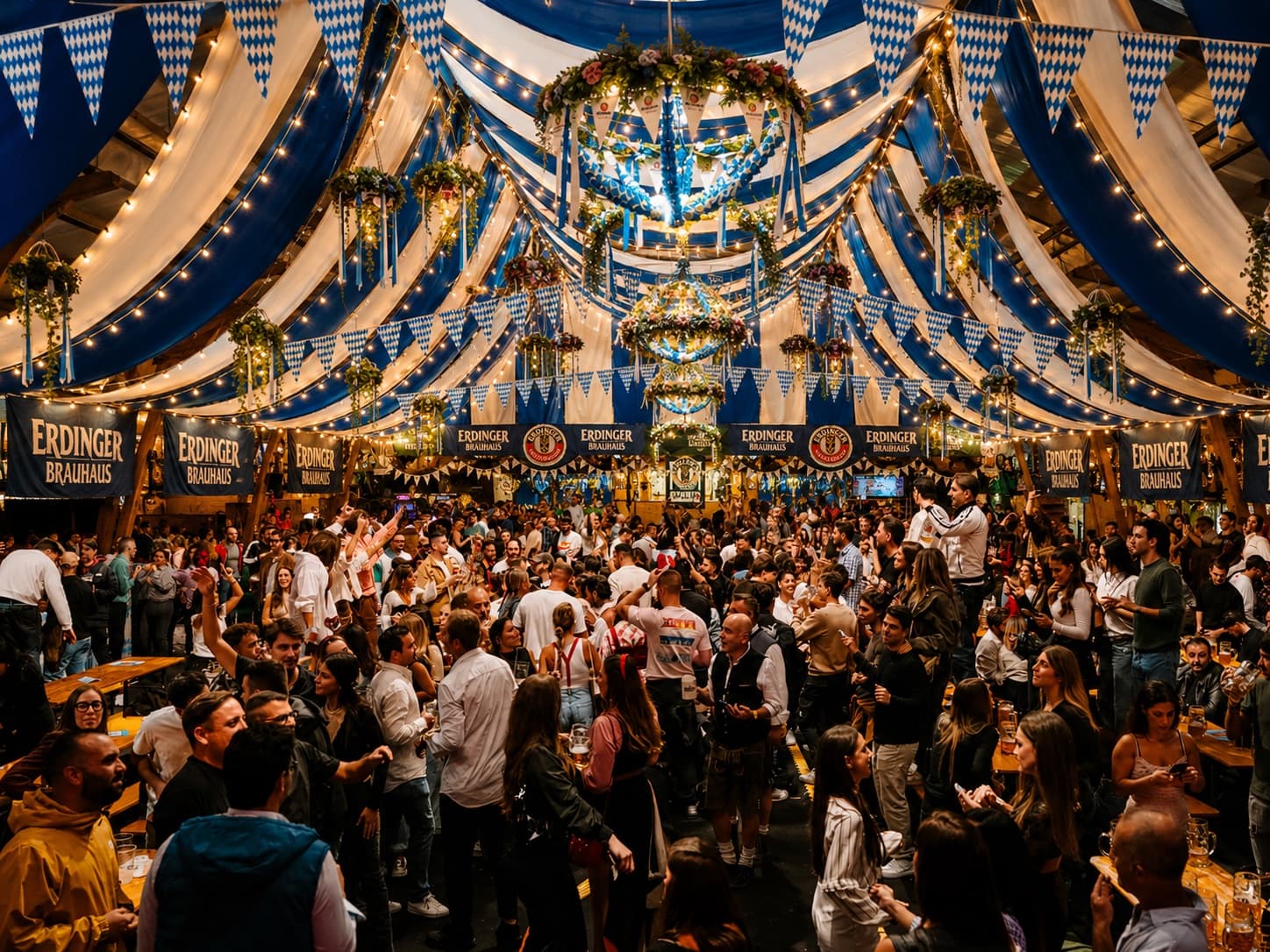 Il tendone di Oktoberdays al Complesso Palapartenope